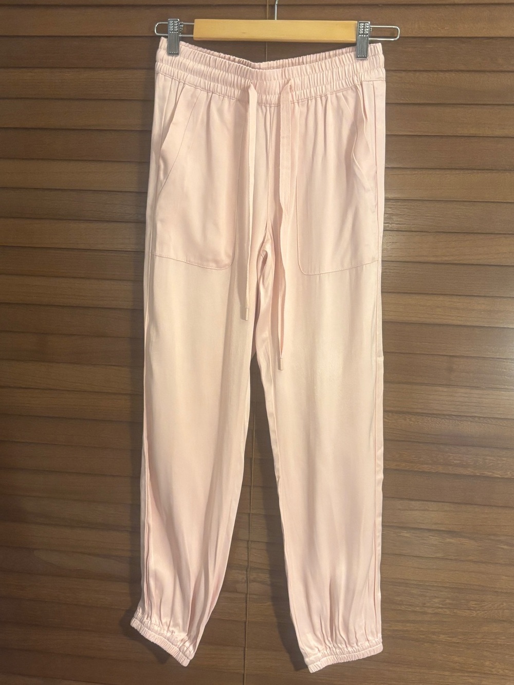 NWT Liverpool Ballet Pink Satin Jogger Pants